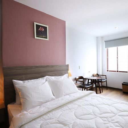 Fourc Hotel Хошимин Екстериор снимка